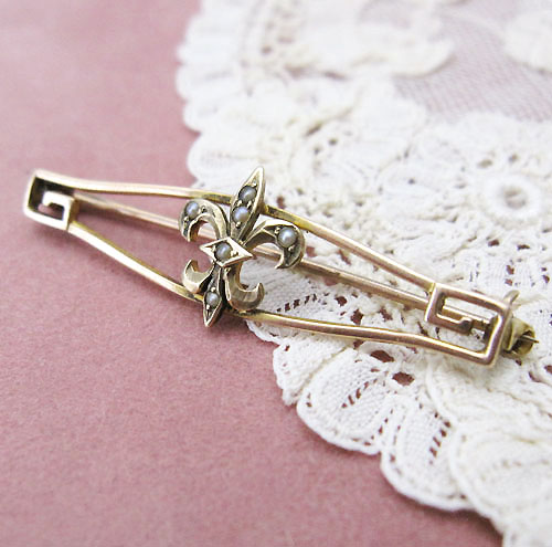 （画像用） アンティークブローチ 10K刻印　真珠１０金