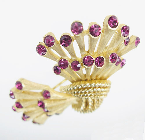 （画像用） クラウンTrifariブローチ