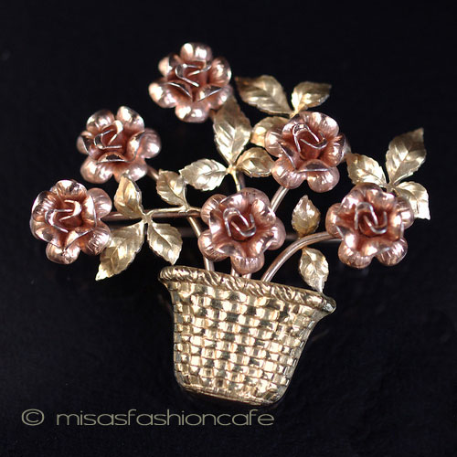 （画像用） 14Kgf 花カゴのブローチ