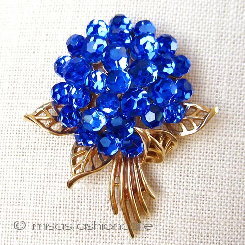 （画像用） クラウントリファリ アジサイの花 ブローチ