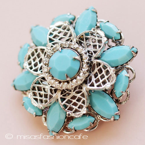 （画像用） ターコイズ花ブローチ