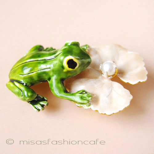 （画像用） Original By Robert　 蛙カエル　ブローチ