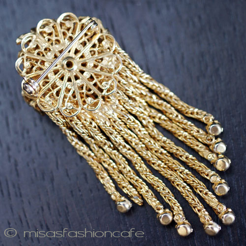 （画像用） 金葉RSタッセルブローチ