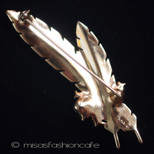 （画像用） Trifari　 トリファリ パール羽根ブローチ