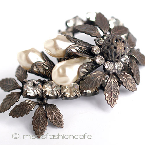 （画像用） パールRSお花ブローチ