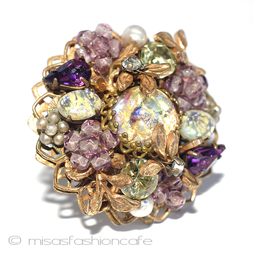 （画像用） Ｄｅ　Ｍａｒｉｏ　ＮＹＣ刻印　 デマリオ　花ブローチ