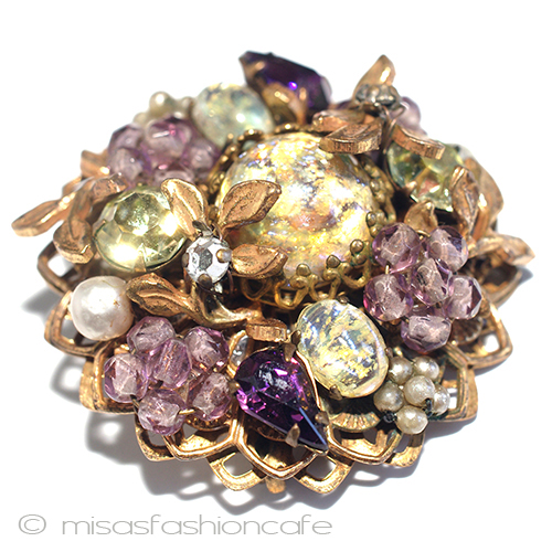 （画像用） Ｄｅ　Ｍａｒｉｏ　ＮＹＣ刻印　 デマリオ　花ブローチ