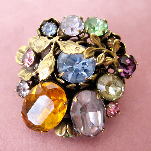 （画像用） Coroコロ　ブローチ