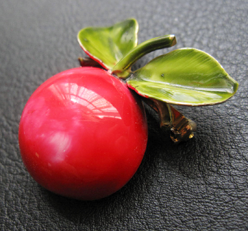 （画像用） Original By Robert　　 ミニトマト　ブローチ