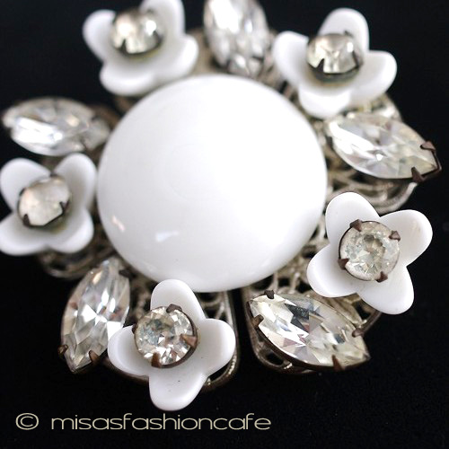 （画像用） ミリアムハスケル刻印 1948年の花ブローチ