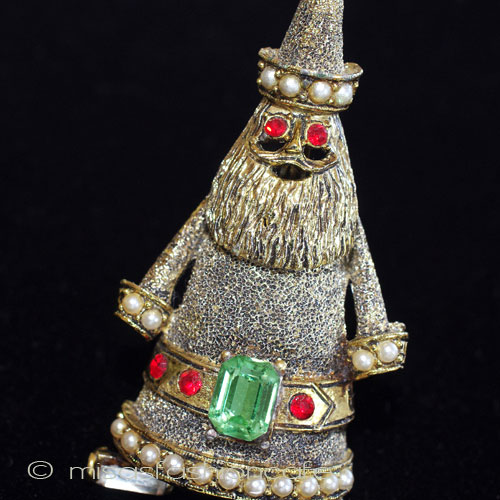 （画像用） Ｈｏｌｌｙｃｒａｆｔ　ブローチ ビジューサンタクロース