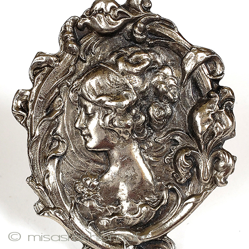 （画像用） アールヌーヴォー調 アヤメの花　ブローチ