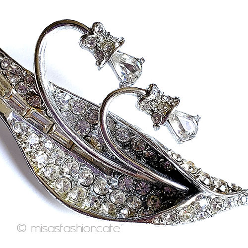 （画像用） ヴィンテージブローチ PELL　鈴蘭のお花