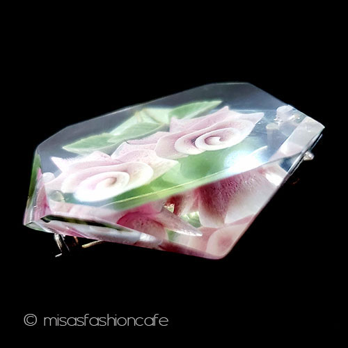 （画像用） ヴィンテージアクセサリー ローズブーケ 花ブローチ