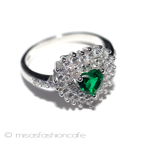 （画像用） ハート型のエメラルド　 スターリング刻印　リング