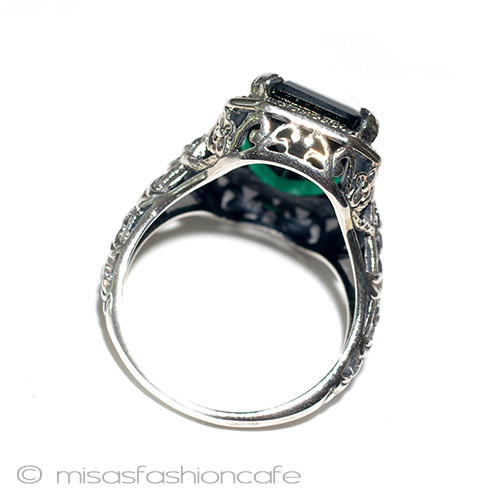 （画像用） エメラルド　銀製お花　 スターリング刻印　リング