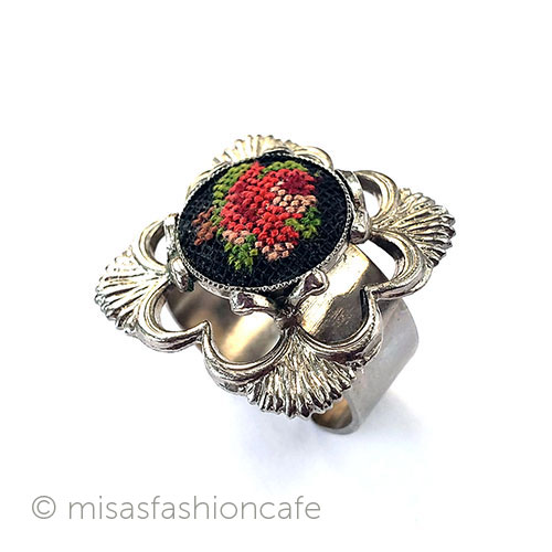 （画像用） アンティークリング指輪 プチポアン刺繍ローズ花