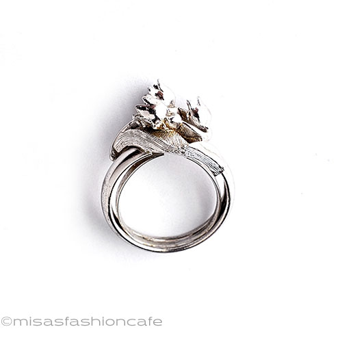 （画像用） Trifari　 トリファリ 鈴蘭のお花　リング