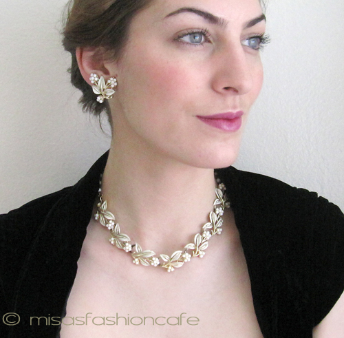 （画像用） ＣＯＲＯ コロ　白花セット