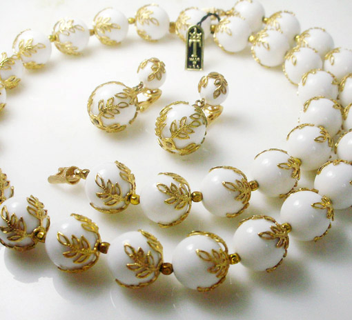 （画像用） クラウントリファリ Trifari　金葉