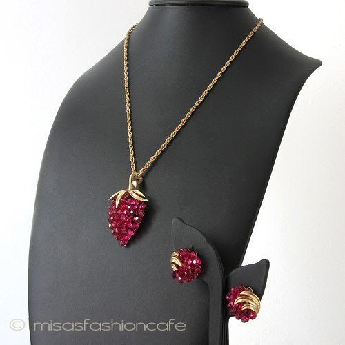 （画像用） クラウントリファリ Trifari 豪華な苺セット