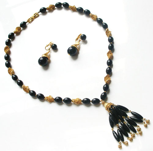 （画像用） クラウンTrifari ネックレス＆イヤリングセット