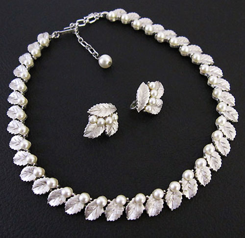 （画像用） クラウントリファリ ネックレス＆イヤリング