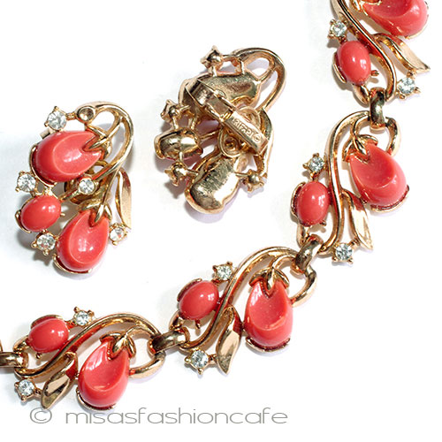 （画像用） Trifari　 トリファリ コーラルベリーSET