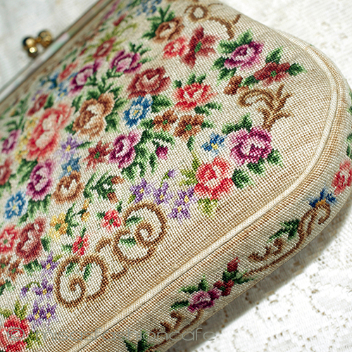 （画像用） アンティークバッグ プチポアン　花刺繍