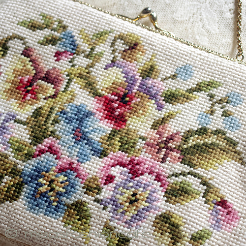 （画像用） ヴィンテージ刺繍バッグ（大） スミレのお花　プチポアン