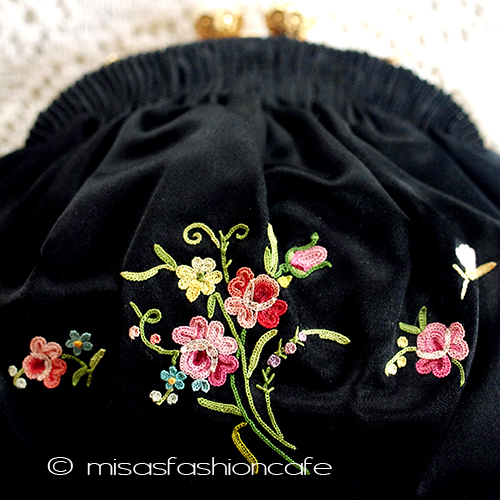 （画像用） アンティークバッグ　仏製 お花刺繍とパール金具