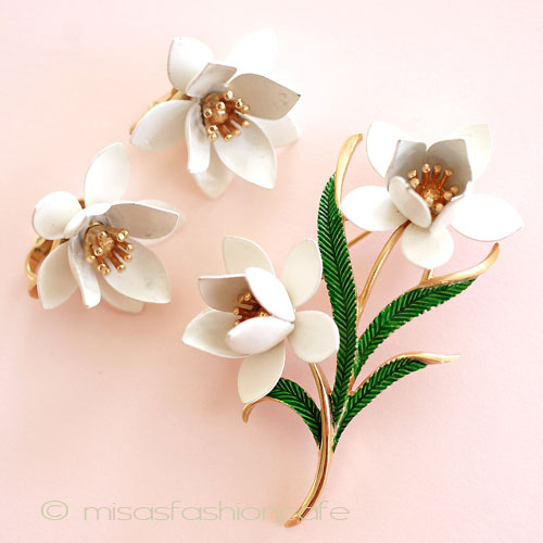 （画像用） クラウン　トリファリ Ｔｒｉｆａｒｉ　お花セット