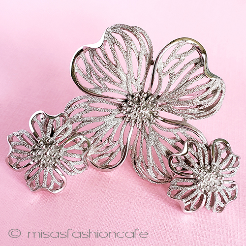 （画像用） ヴィンテージアクセサリー トリファリ　ハナミズキ