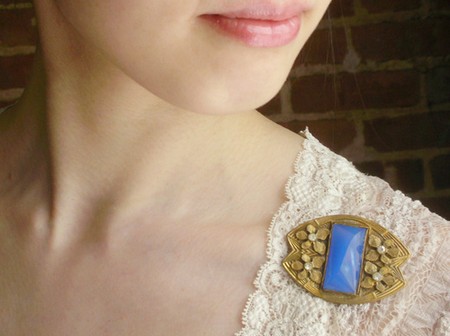 （画像用） スミレのお花ブローチ