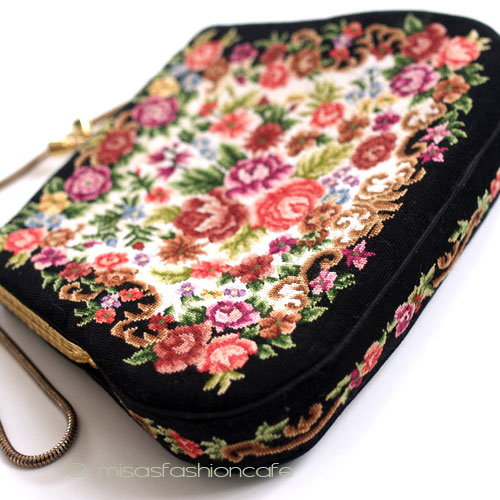 （画像用） ヴィンテージ　バッグ 総刺繍お花プチポアン