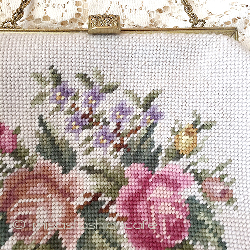 （画像用） ヴィンテージ刺繍バッグ（大） プチポアンお花ブーケ