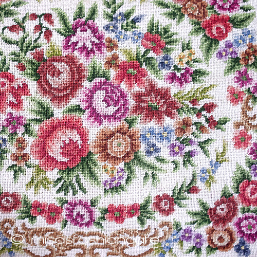 （画像用） ヴィンテージ　バッグ　 天然石お花 プチポアン