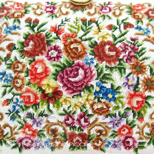 （画像用） ヴィンテージ バッグ 天然石お花 プチポアン