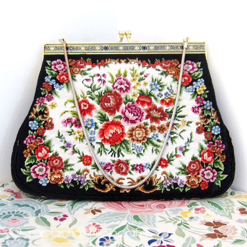 （画像用） ヴィンテージ バッグ 総刺繍お花 プチポアン