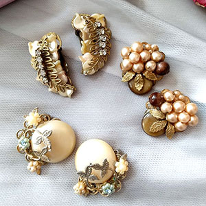 （画像用） ヴィンテージイヤリング 「パール花」3点セット