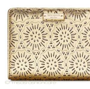 （画像用） ケイトスペード 　お財布 ゴールド花