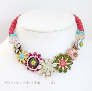 （画像用） NY お花ネックレス コーラル・マルチカラー