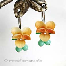 （画像用） スミレのお花　ピアス