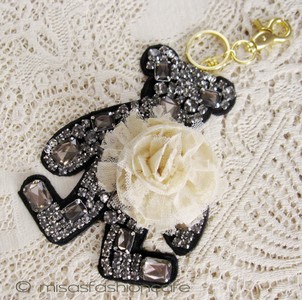 （画像用） クマさんチャーム 　クリスタル・フラワー（大）