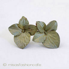 （画像用） Michaud イヤリング 　紫陽花 あじさい