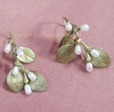 （画像用） Michaud ピアス アイリッシュ（真珠）