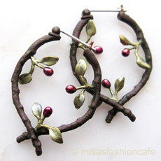 （画像用） Michaud ピアス 小枝・真珠のお花