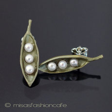 （画像用） Michaud ピアス　　 真珠 さやえんどう豆