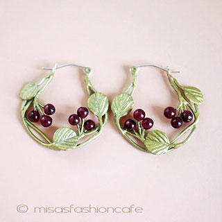 （画像用） Michaud ピアス ガーネットの苺　再販！