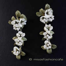 （画像用） マイケルミショー　ピアス 再販!　真珠小花ブーケ